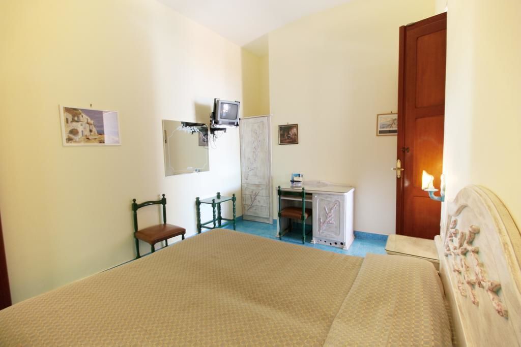 Photo of Bedroom in Marina del Cantone