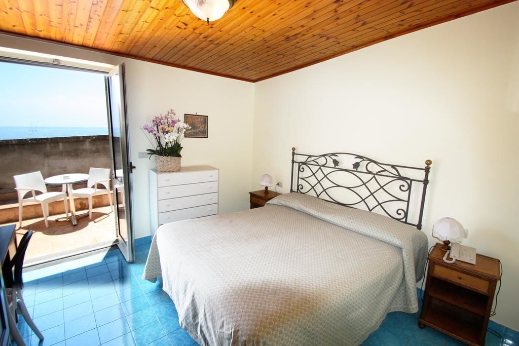 Photo of Bedroom in Marina del Cantone