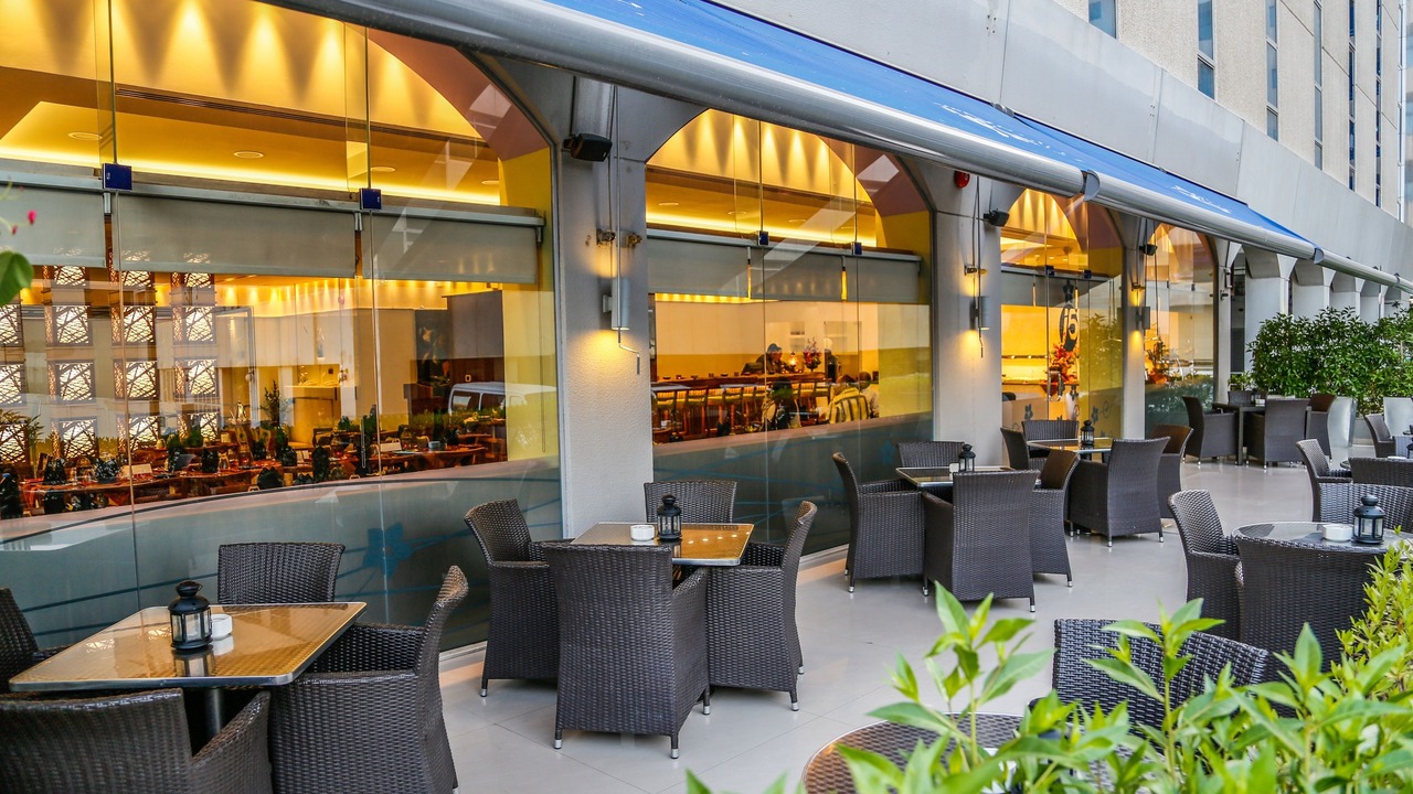 Photo of Patio Balcony in Al Muraqqabat