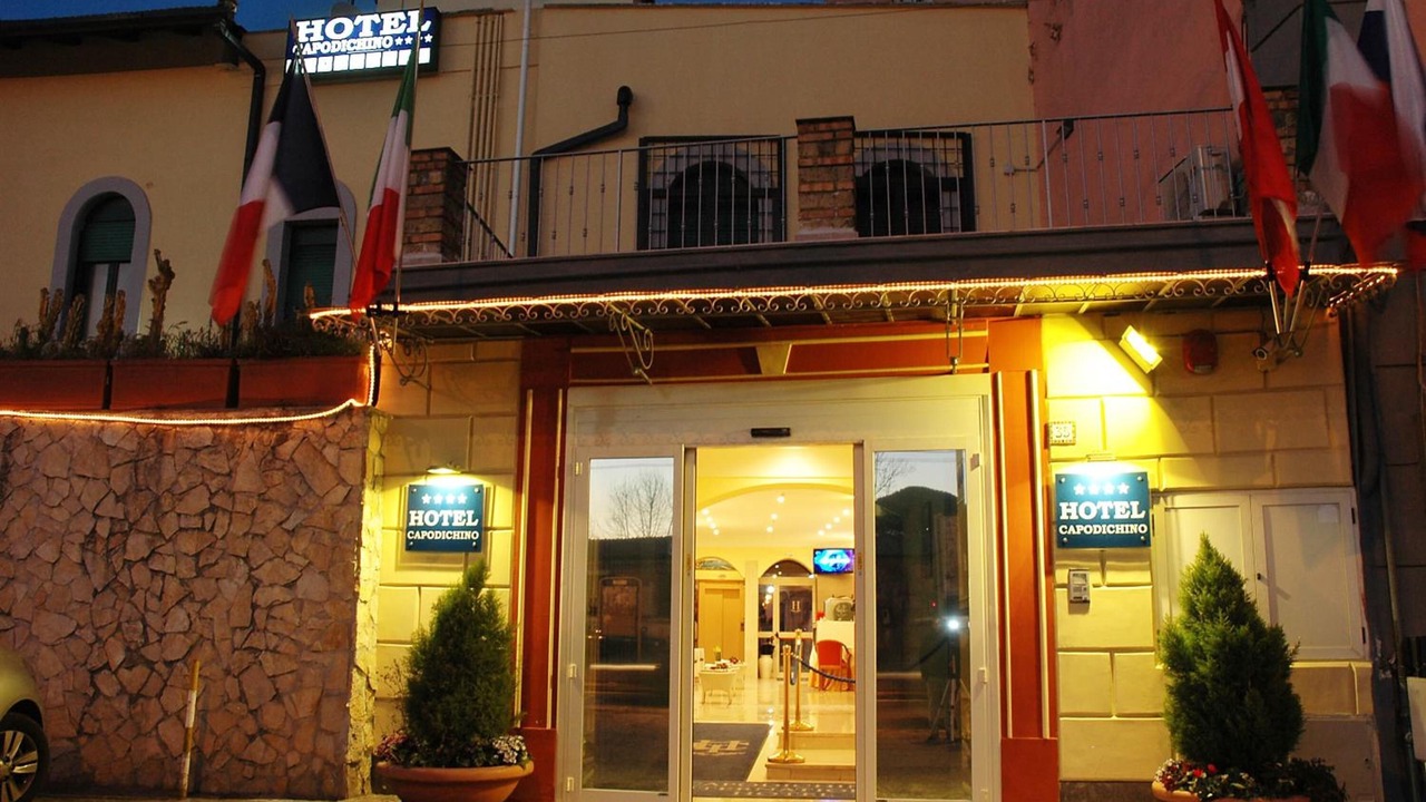 Photo of Outdoor in Naples