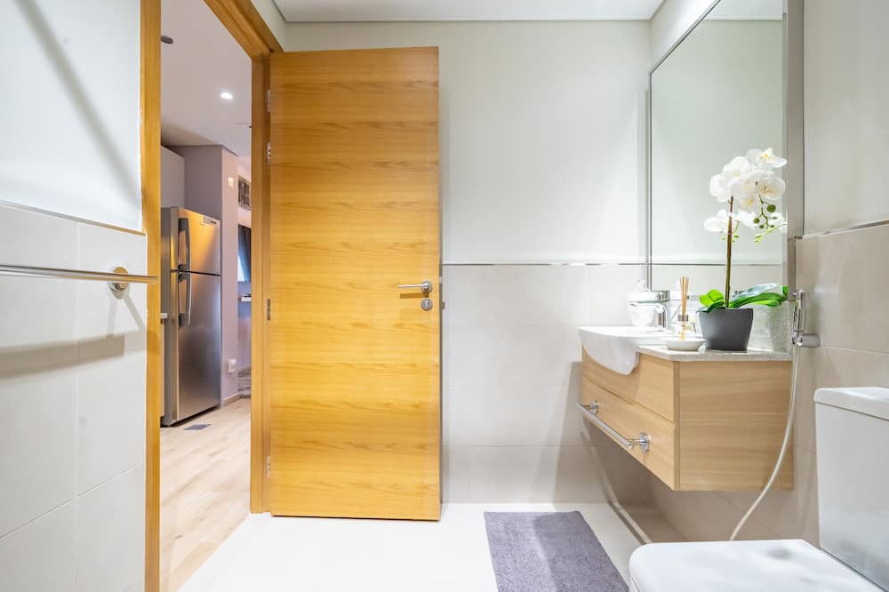 Photo of Bathroom in Jebel Ali