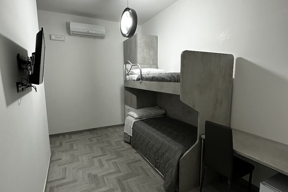 Photo of Bedroom in Acerra