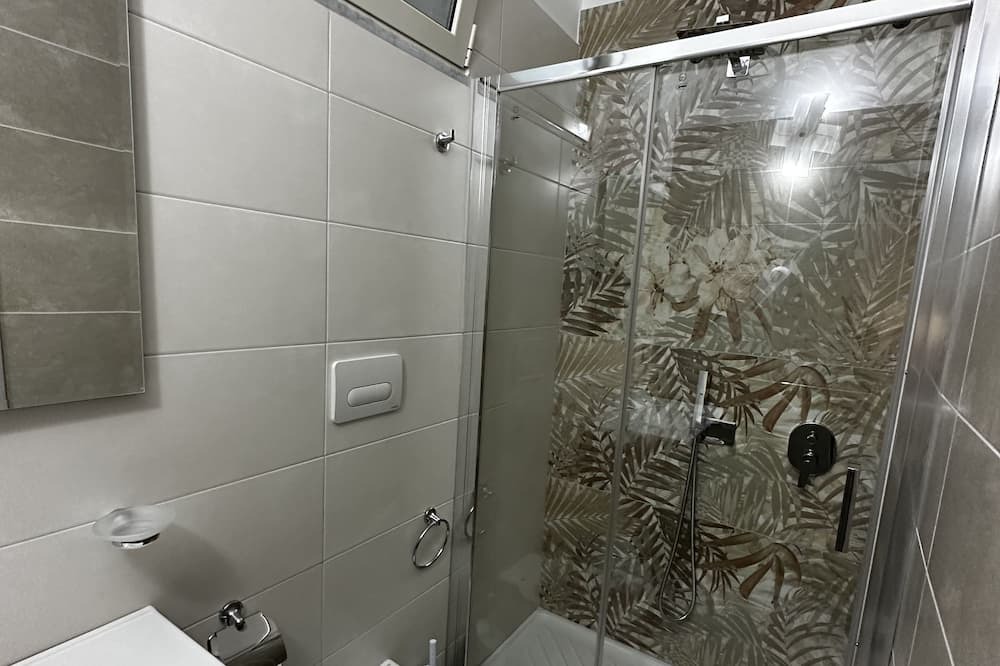 Photo of Bathroom in Acerra
