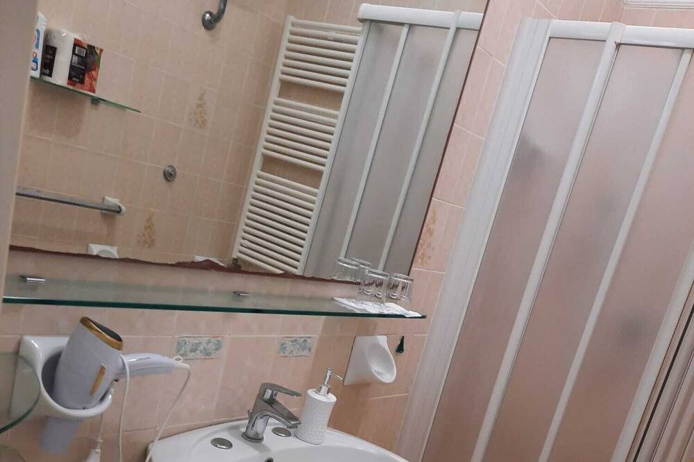 Photo of Bathroom in Fiaiano