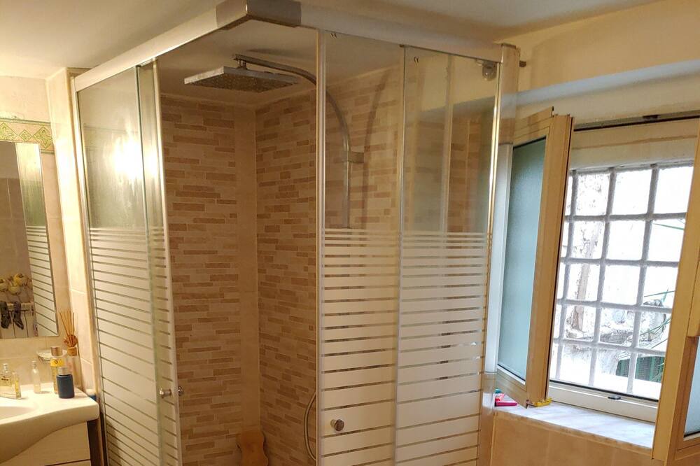 Photo of Bathroom in Rione Sanita