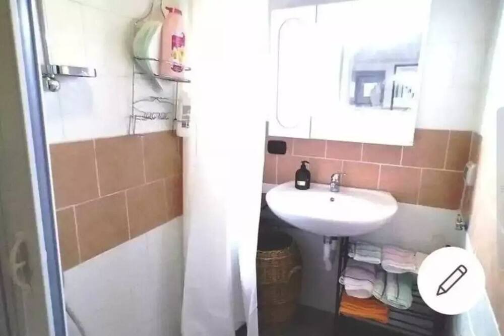 Photo of Bathroom in Acerra