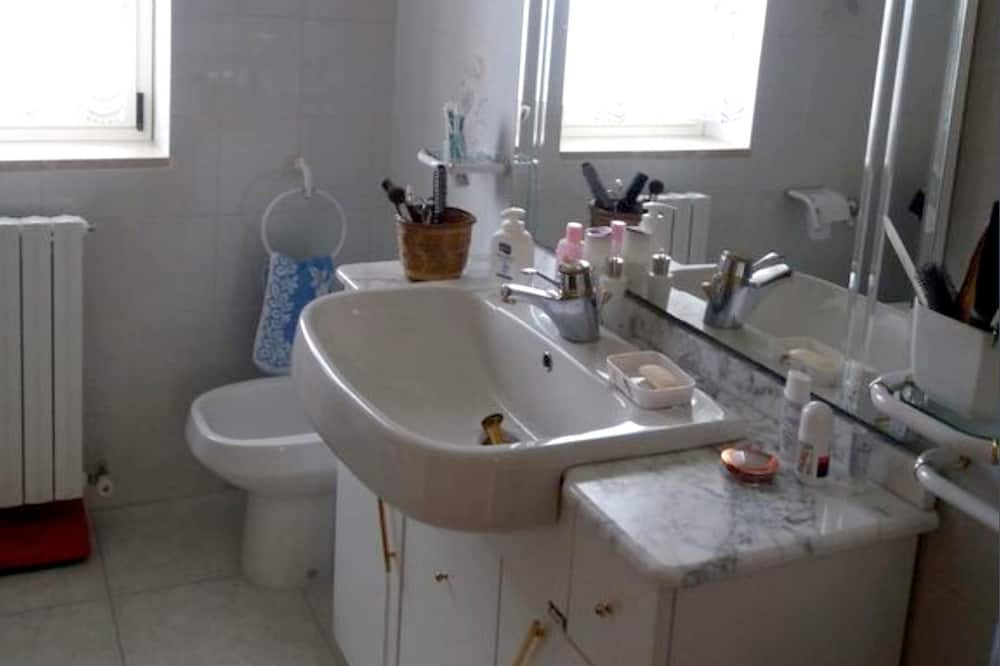 Photo of Bathroom in Casole Bruzio