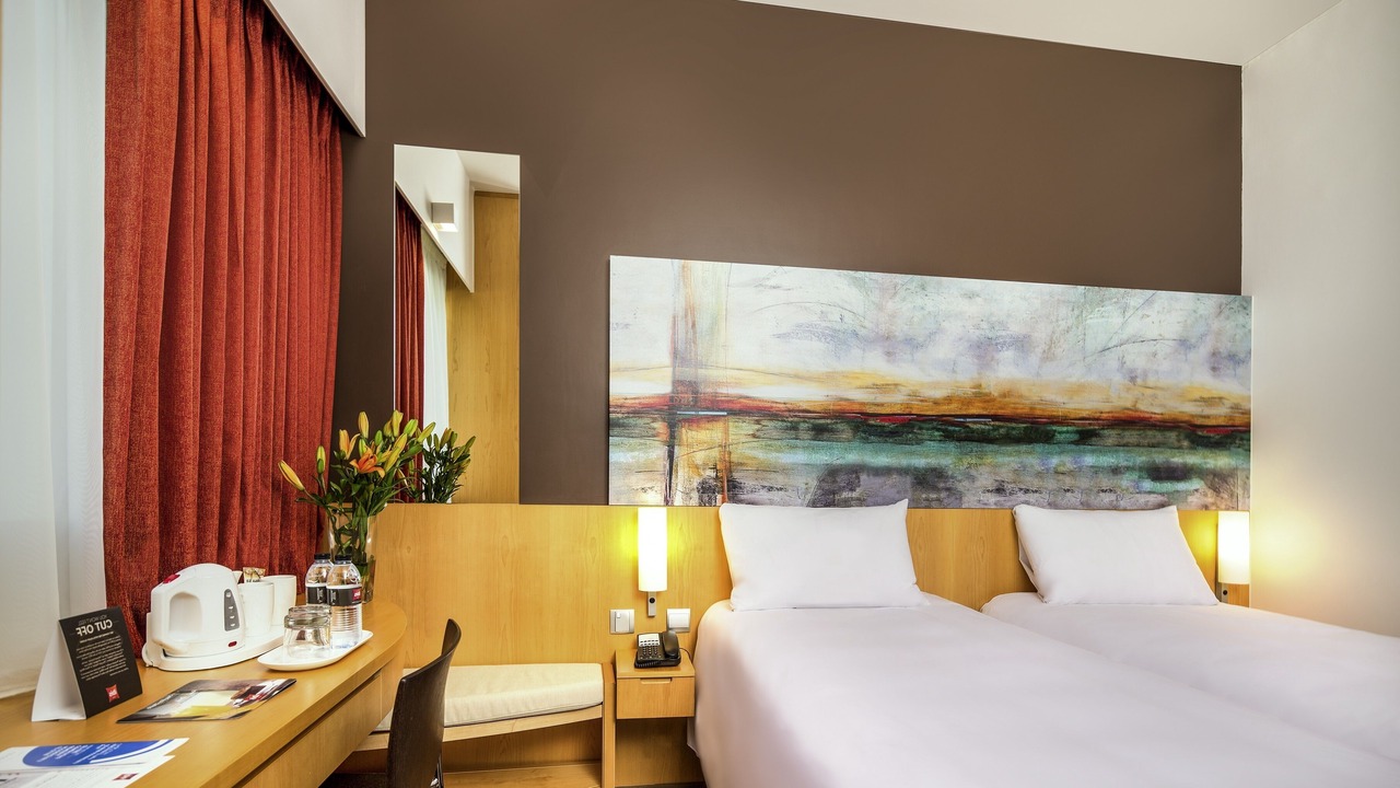 Photo of Bedroom in Trade Center