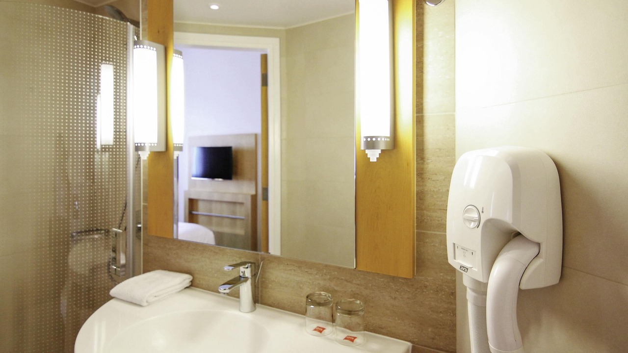Photo of Bedroom in Trade Center