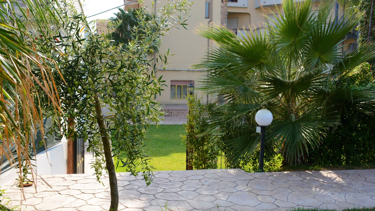 Photo of Outdoor in Caulonia
