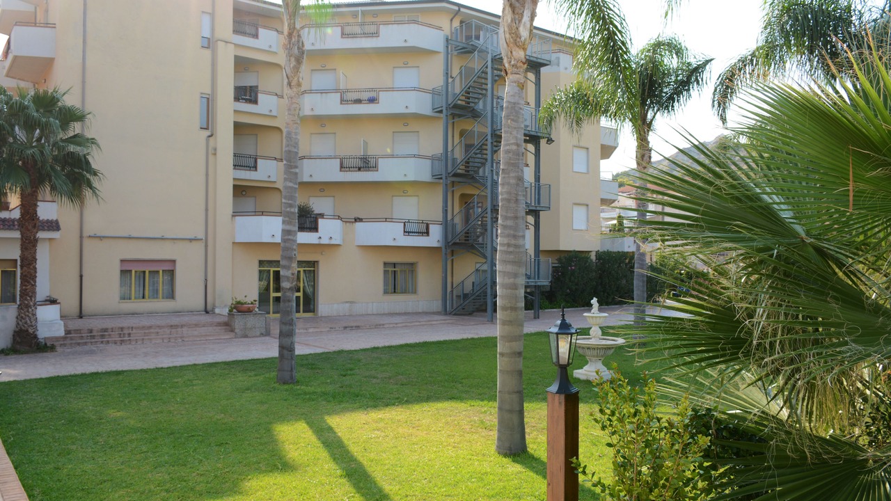 Photo of Outdoor in Caulonia
