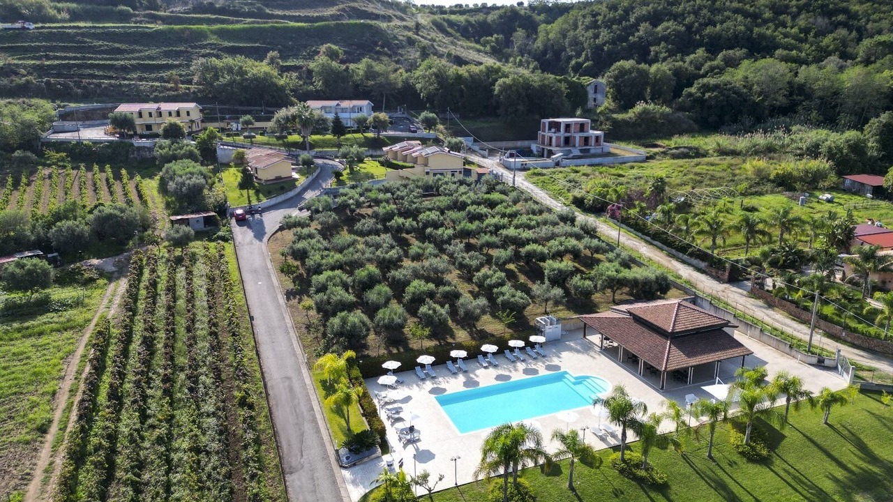 Photo of Outdoor in Brattiro