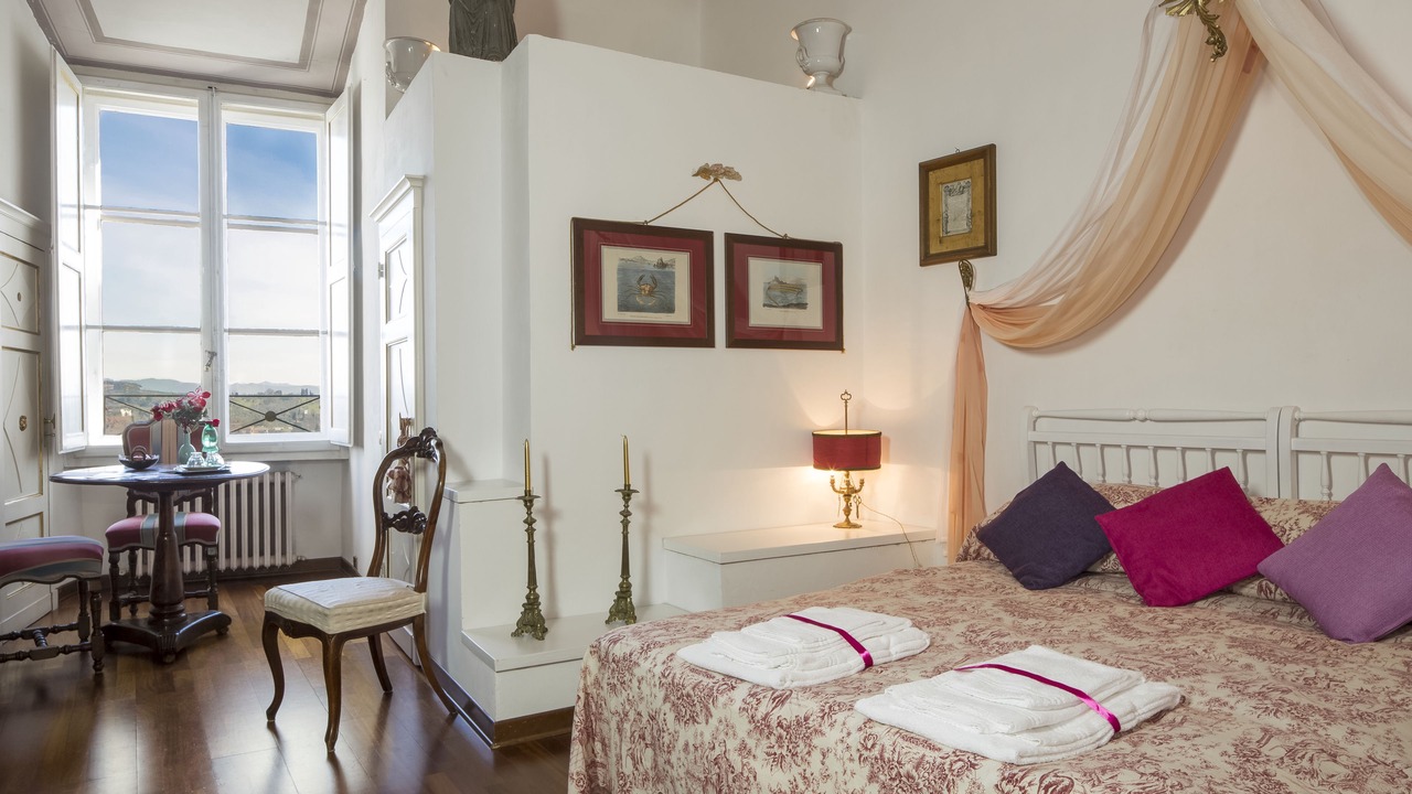 Photo of Bedroom in Siena City Centre