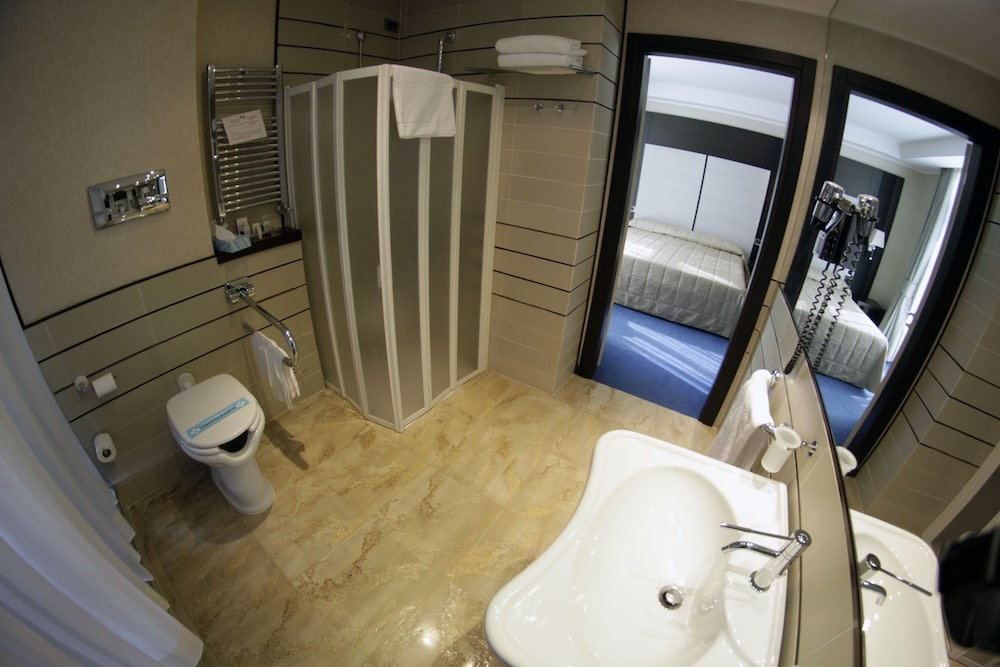 Photo of Bathroom in Casalnuovo di Napoli
