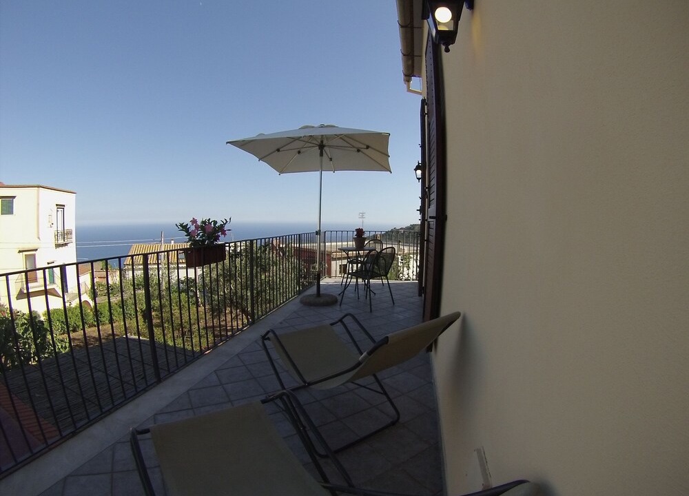 Photo of Patio Balcony in Sant'Agata sui Due Golfi