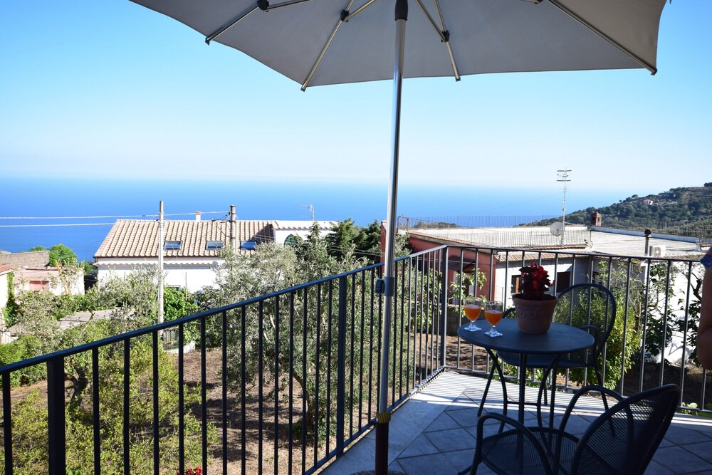 Photo of Patio Balcony in Sant'Agata sui Due Golfi