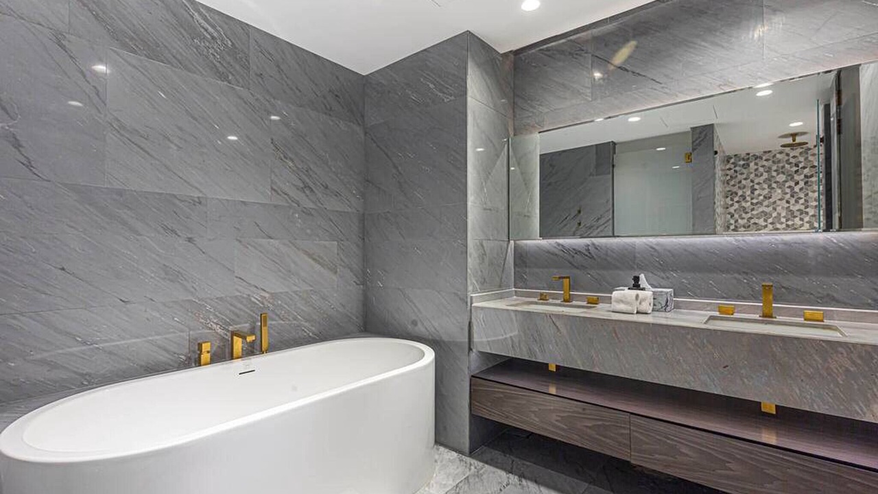 Photo of Bathroom in Palm Jumeirah