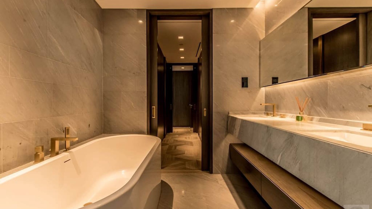 Photo of Bathroom in Palm Jumeirah