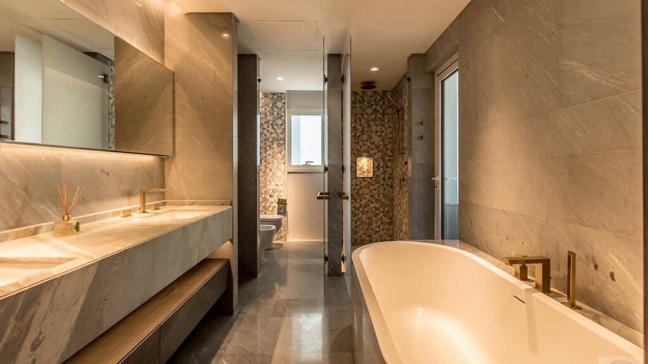 Photo of Bathroom in Palm Jumeirah