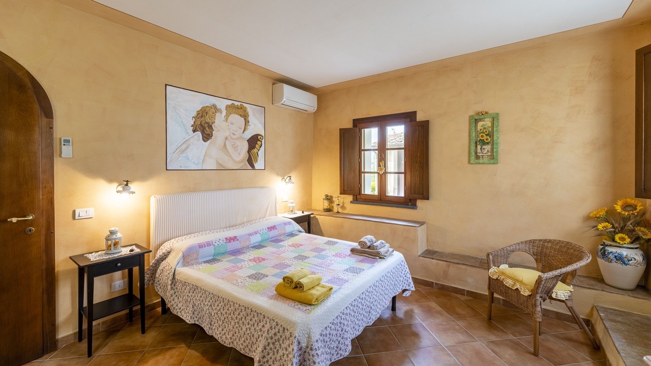 Photo of Bedroom in Morrona