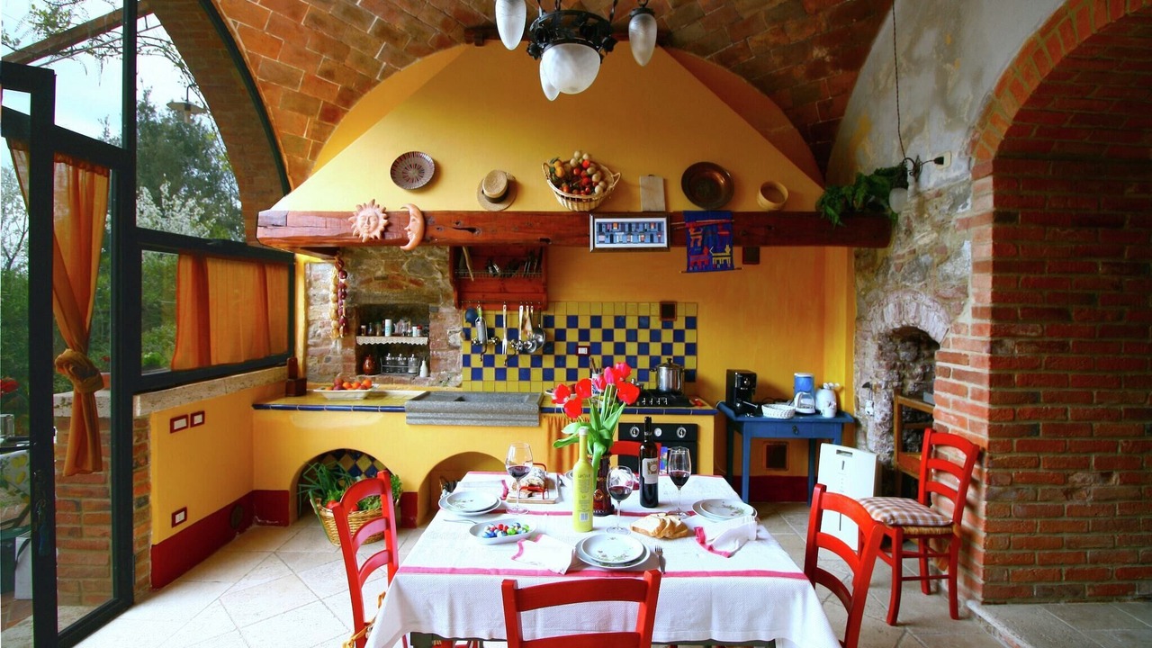 Photo of Others in Armaiolo