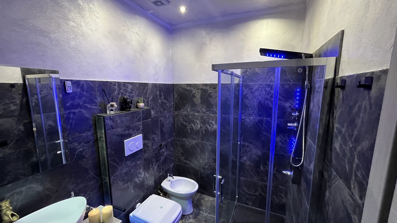 Photo of Bathroom in Jonadi