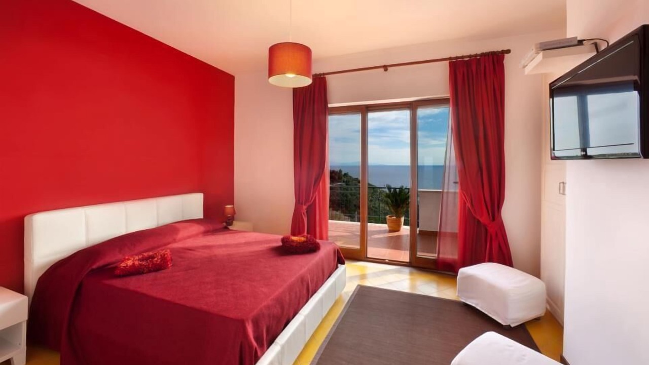 Photo of Bedroom in Sirenuse