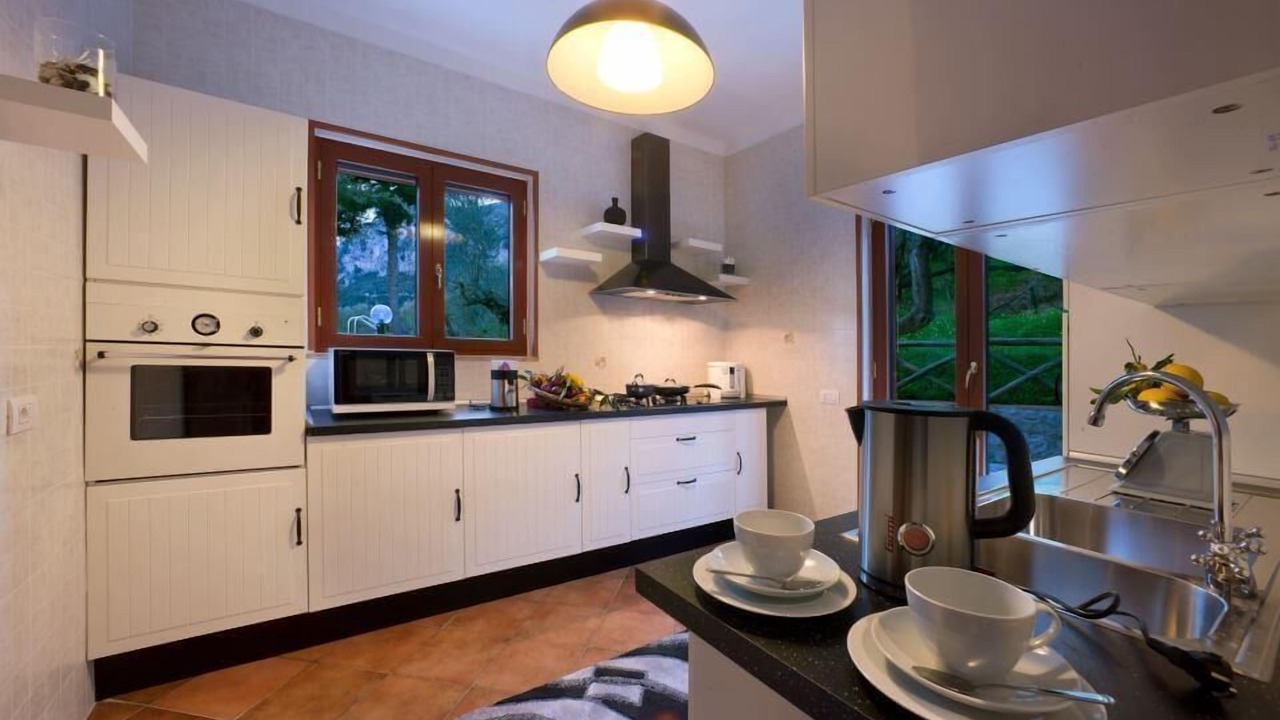 Photo of Kitchen in Sirenuse