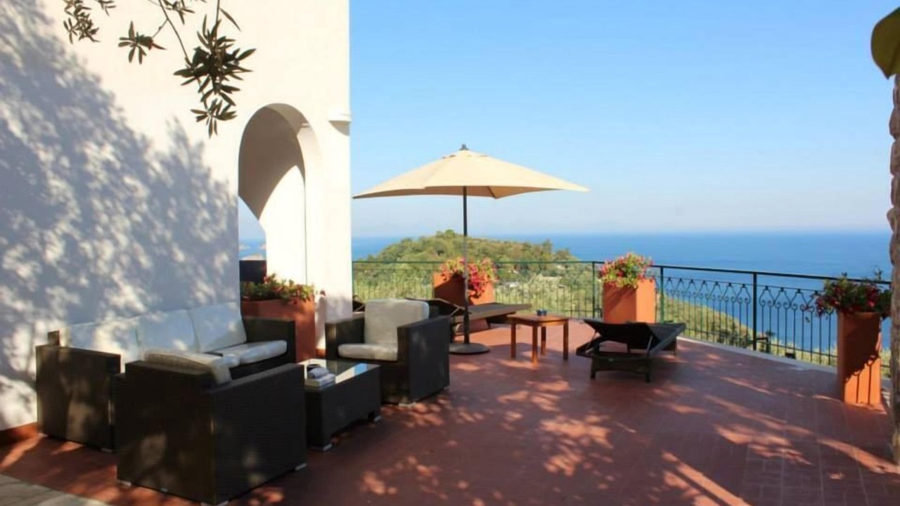 Photo of Patio Balcony in Sirenuse