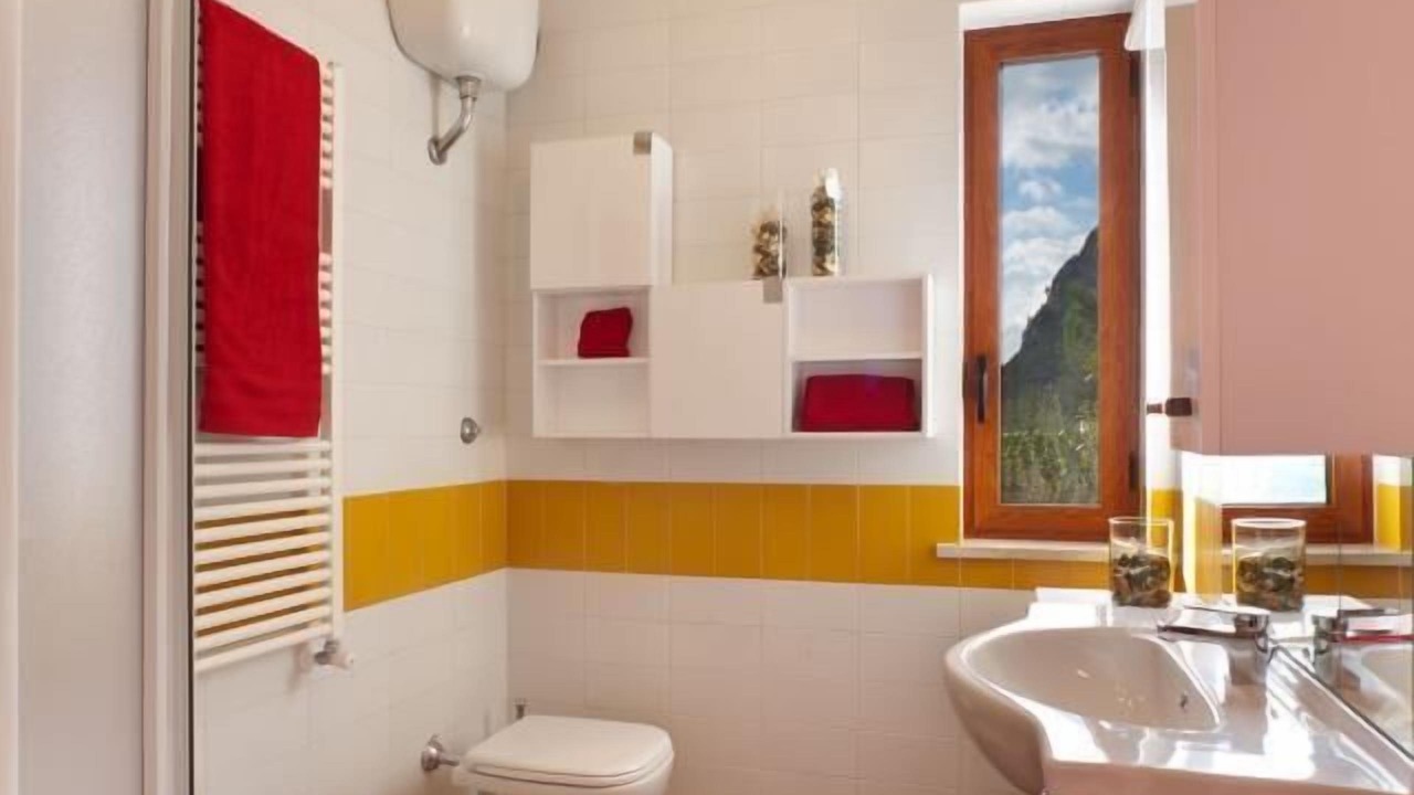 Photo of Bathroom in Sirenuse