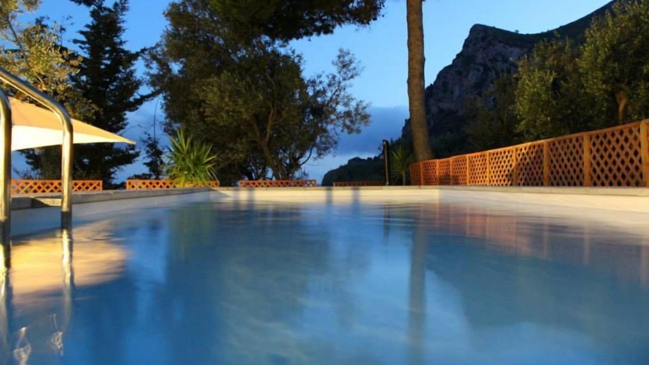 Photo of Outdoor in Sirenuse