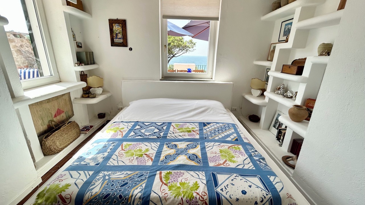 Photo of Bedroom in Ischia Porto