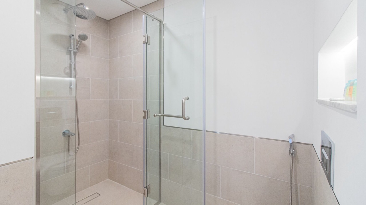 Photo of Bathroom in Umm Suqeim 3