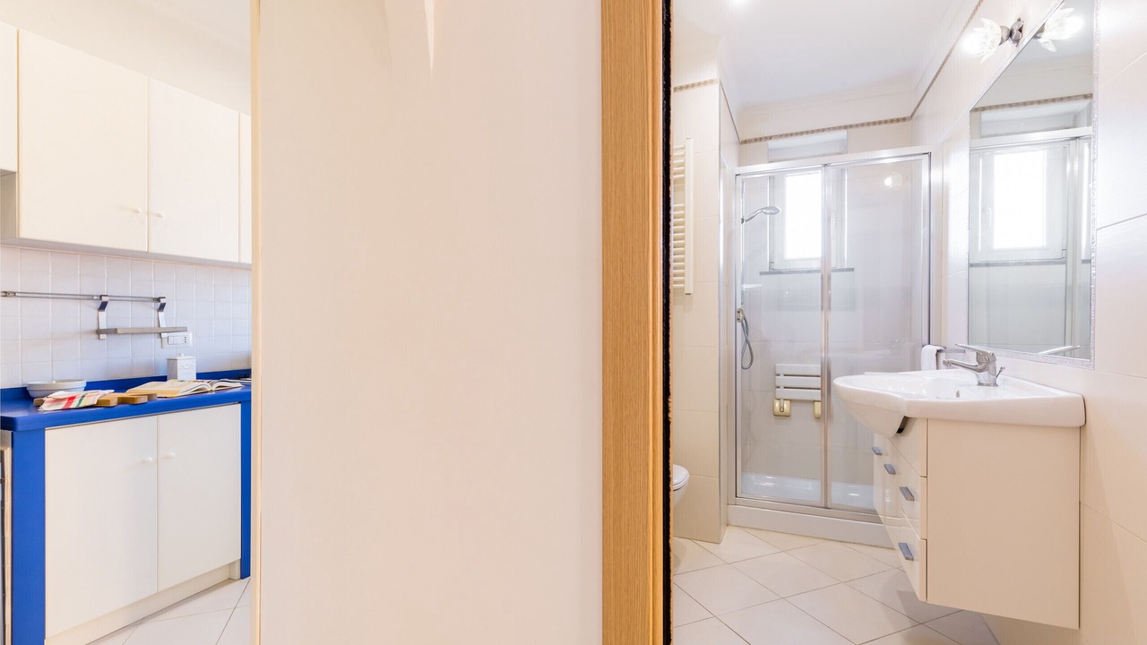 Photo of Bathroom in Arenella
