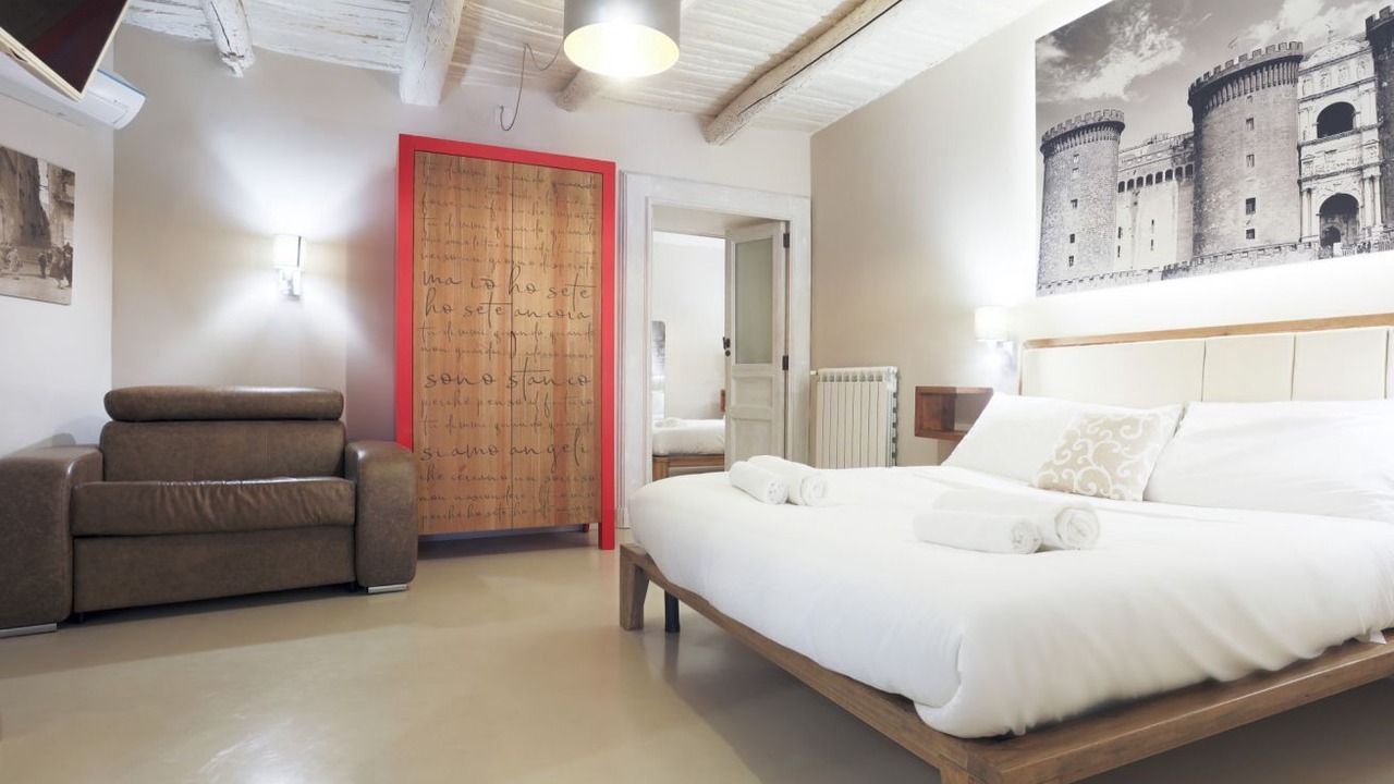 Photo of Bedroom in Naples City Centre