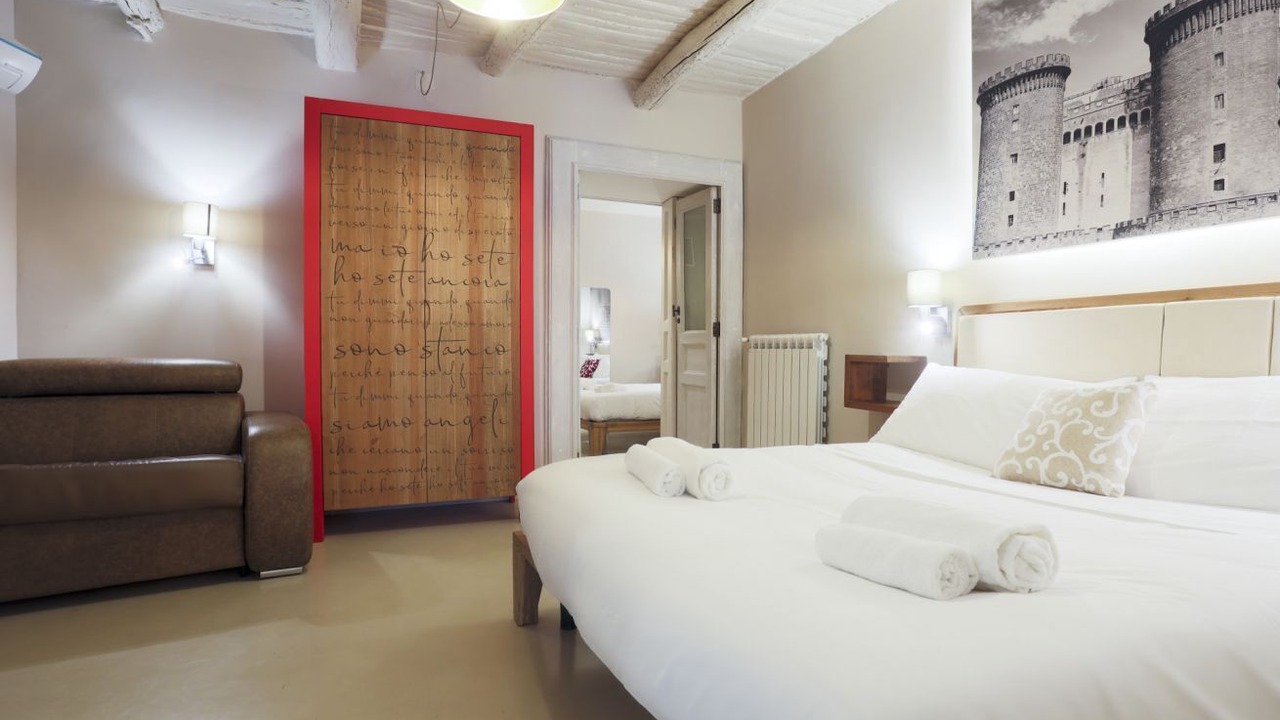 Photo of Bedroom in Naples City Centre