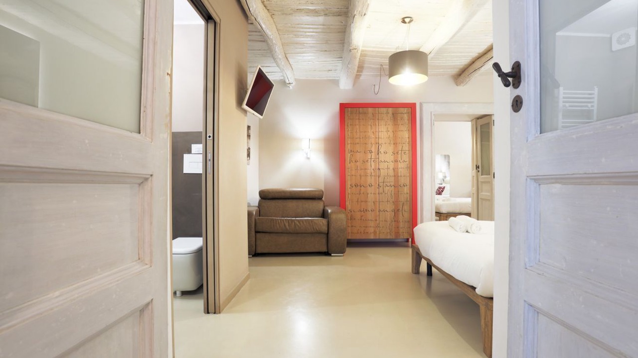 Photo of Bedroom in Naples City Centre