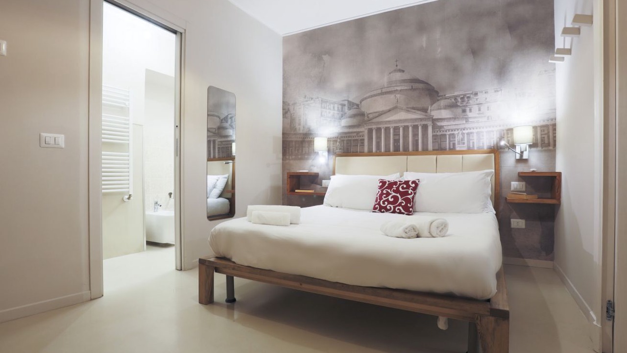 Photo of Bedroom in Naples City Centre
