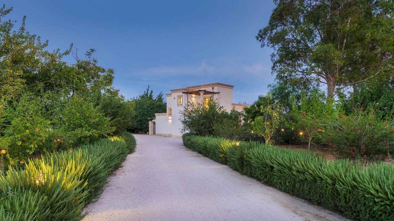 Photo of Outdoor in Oria