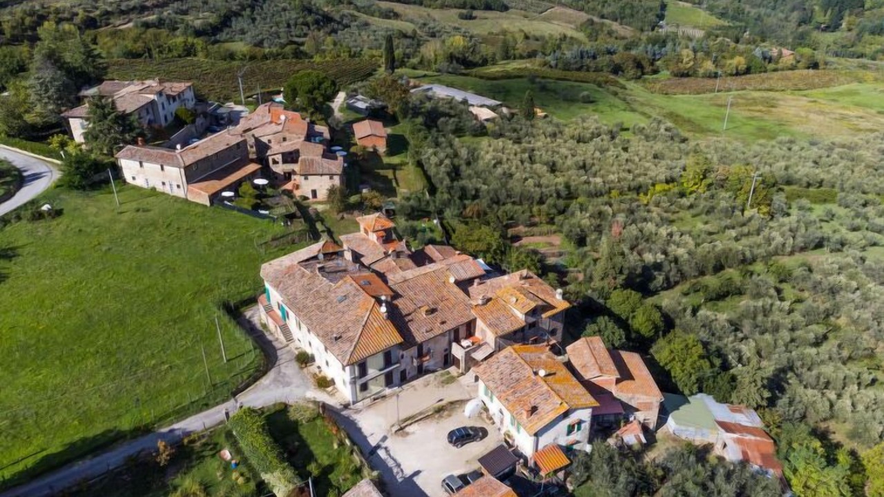 Photo of Others in Lucolena