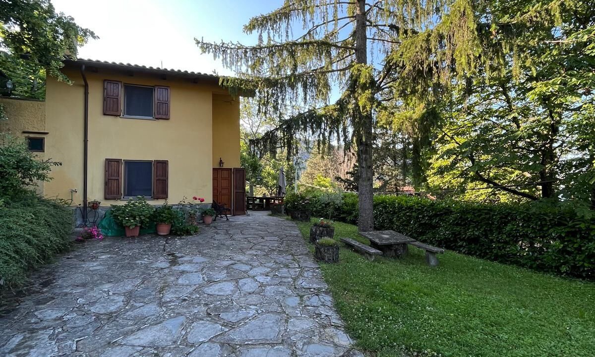 Photo of Outdoor in Moggiona