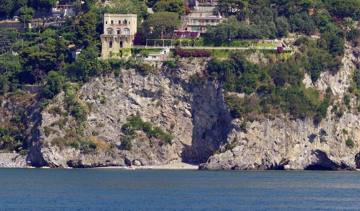 Photo of Outdoor in Raito