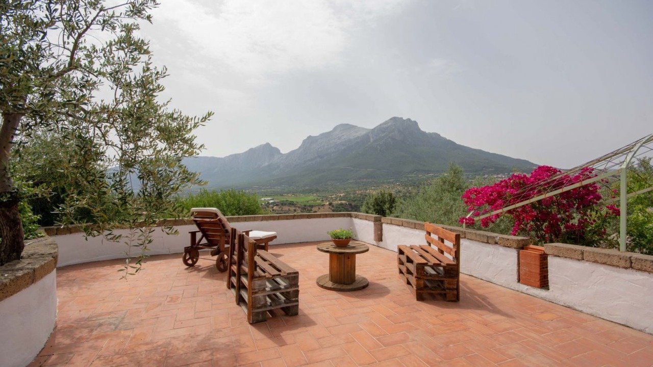 Photo of Patio Balcony in Oliena