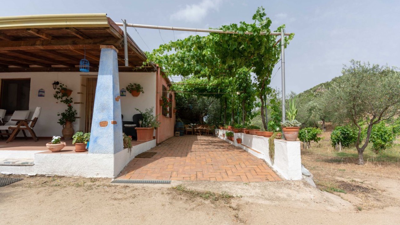 Photo of Patio Balcony in Oliena