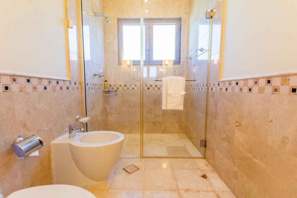 Photo of Bathroom in Palm Jumeirah