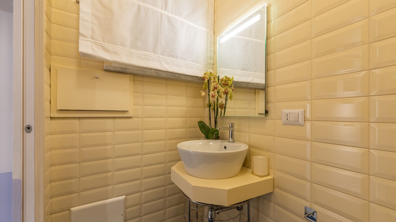 Photo of Bathroom in Quartieri Spagnoli
