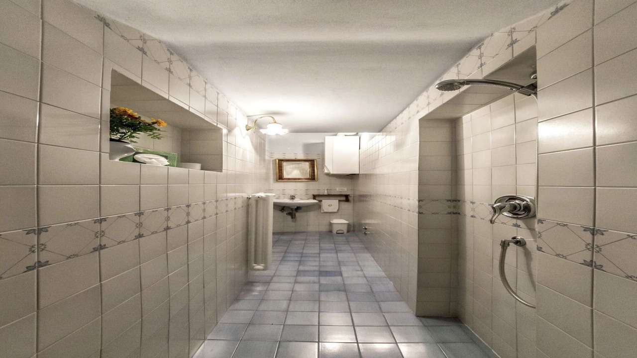 Photo of Bathroom in Gaville