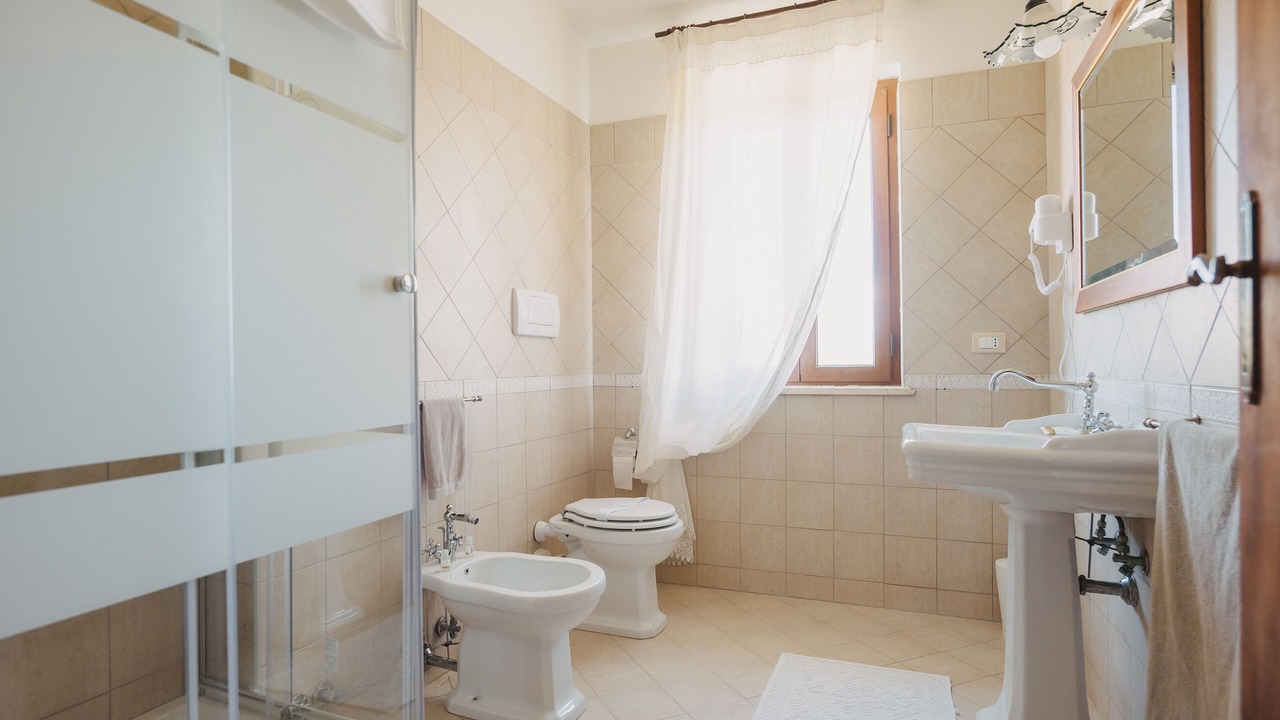 Photo of Bathroom in Stipes