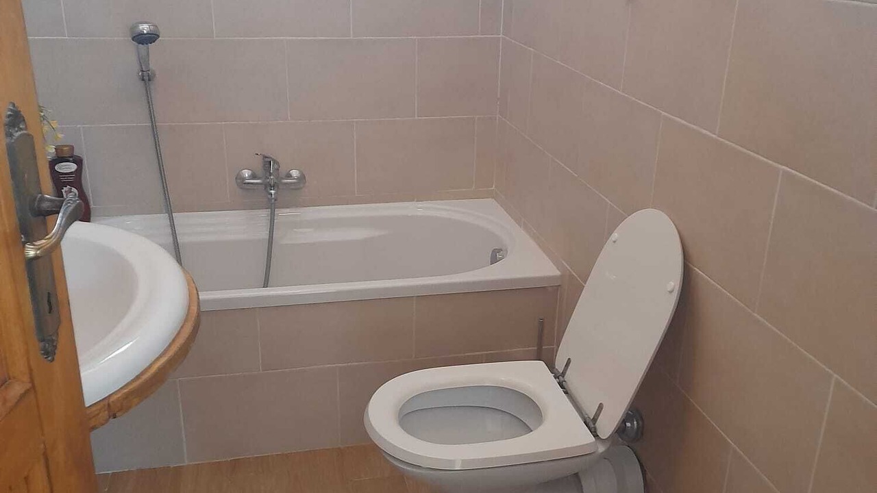 Photo of Bathroom in Stipes