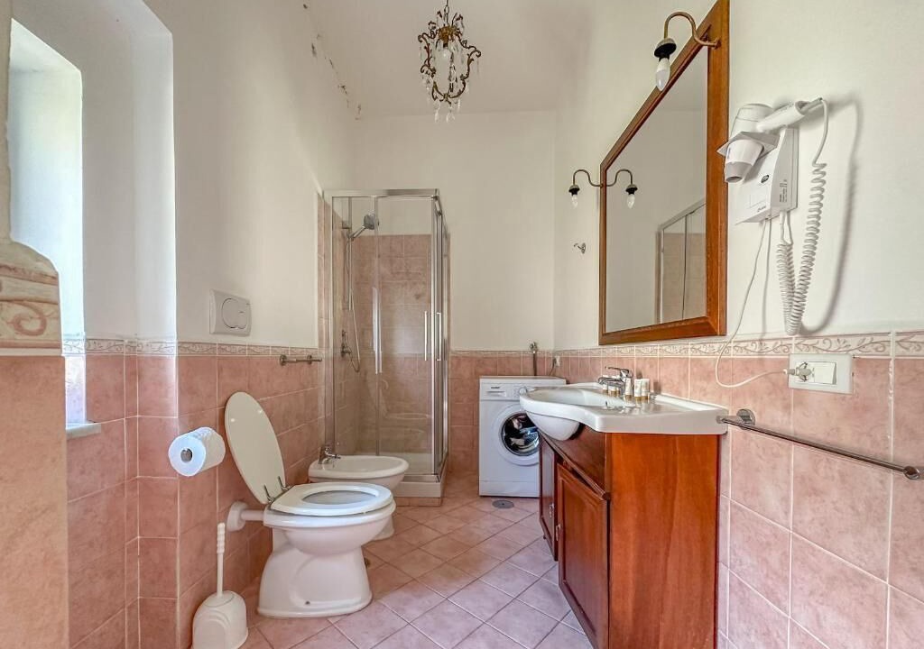 Photo of Bathroom in Meta
